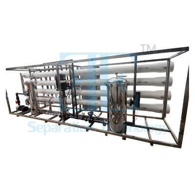 โรงงานบํารุงน้ํา RO ความกระชับกําลัง 110-240V ที่มีความทันสมัย ด้วยวัสดุกรองคาร์บอนที่ทํางานเพื่อการทําความสะอาดน้ําที่ดีที่สุด