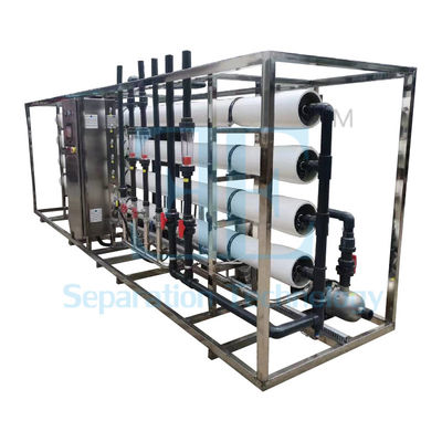 โรงงานบํารุงน้ํา RO ความกระชับกําลัง 110-240V ที่มีความทันสมัย ด้วยวัสดุกรองคาร์บอนที่ทํางานเพื่อการทําความสะอาดน้ําที่ดีที่สุด